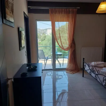 Villa Santa Marina Sxoinias *